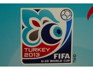 Dünyanın önemli futbolcuları forma giydi