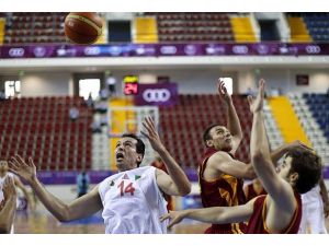 Potada Makedonya Cezayir'i yendi