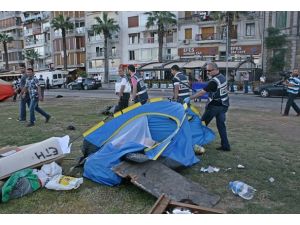 İzmir'deki eylemcilerin çadırları kaldırıldı