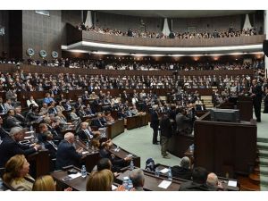 AK Parti Grubu'nda seçim yapılacak