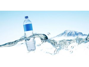 "Sıcak havalarda bol sıvı tüketilmeli"