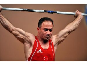 Halterde yine doping şoku