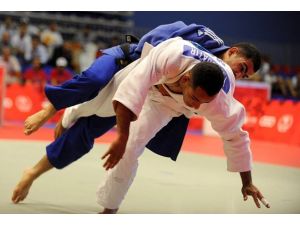 Ahmet Şahin'den gümüş madalya