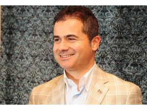 Kılıç madalya kazanan sporcularla bir araya geldi