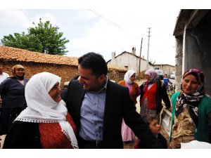 Özden, Gürün'ü Twitterden Bombalıyor!