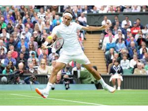 Federer'e ayakkabı uyarısı