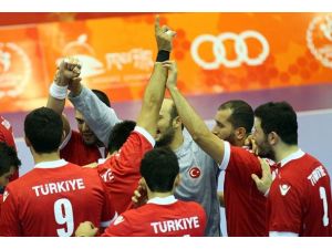 Hentbolda yarı finalistler belli oldu