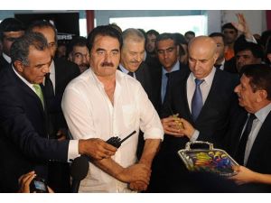 Tatlıses'ten kaset ve konser sürprizi