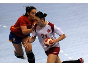 Türkiye: 23  - İspanya: 29