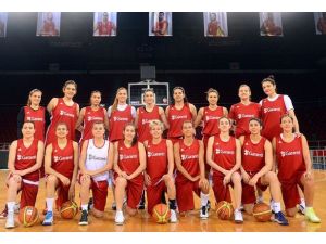 "Potanın Perileri" Avrupa üçüncüsü