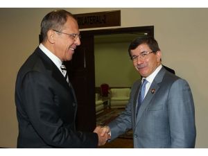 Davutoğlu, Lavrov ile görüştü