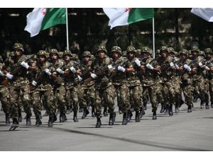 Cezayir'den Mali sınırında operasyon