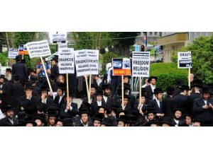 Yahudilerden "siyonist İsrail" karşıtı gösteri