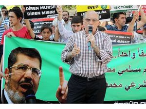 Saraçhane Parkı'ndan Mursi'ye destek