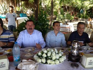 Topuz Marmarisli Gazetecilerle Buluştu