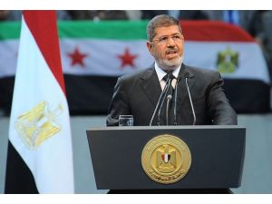 Mursi uzlaşı hükümeti önerdi