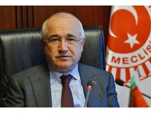 Çiçek'ten siyasi parti liderlerine anayasa turu