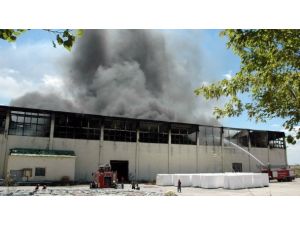 Isı yalıtım fabrikasında yangın