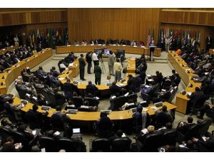 Mısır'ın Afrika Birliği üyeliği askıya alındı