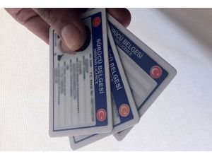 Ehliyet yenileme ücreti için "15 lira" önergesi