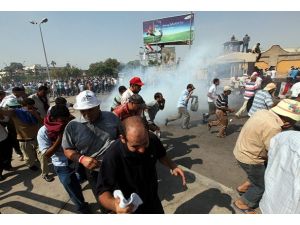 Mursi yanlılarına ateş açıldı: 4 ölü