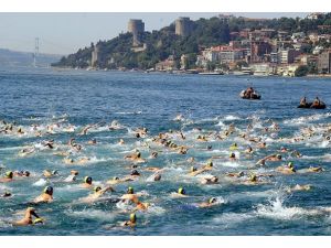 Boğaz'da su sporları şöleni