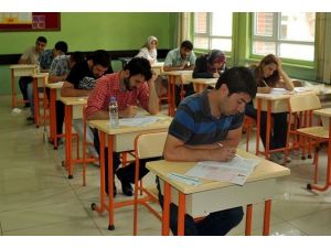 KPSS'nin Eğitim Bilimleri oturumu başladı