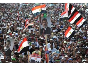 Mursi yanlıları yürüyüşe geçti