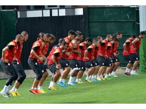 Galatasaray İngiltere'ye gitti