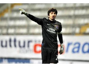 Tolga Zengin Trabzonspor'da kaldı