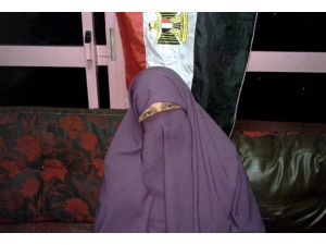 Tutuklanan İhvan liderlerinden Şatır'ın eşi AA'ya konuştu