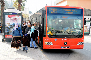 İzmir Büyükşehir Belediyesinde greve doğru