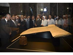 Hırka-i Şerif ziyarete açıldı