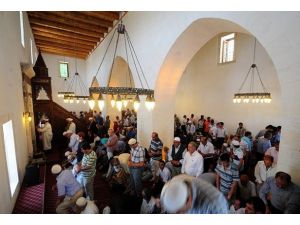 98 yıl aradan sonra ilk cuma namazı