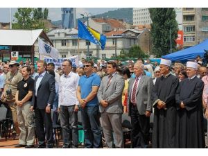 Saraybosna'da "Hayatta Kaldık" mitingi