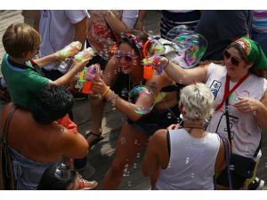 Turist kılığında sosyal deney