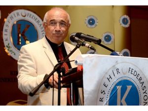 Ne çekiyorsak dilimizden çekiyoruz