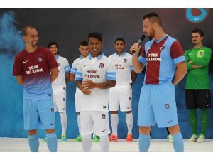 Fırtına'nın yeni formaları tanıtıldı