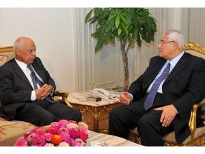 Mısır'da geçici hükümet yemin etti