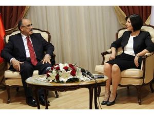 Kıbrıs Türkiye’nin milli davasıdır