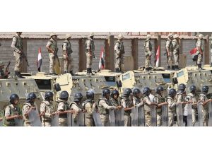 Asker taşıyan otobüs kaza yaptı: 15 ölü