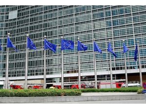 AB'den "Mursi serbest bırakılsın" çağrısı