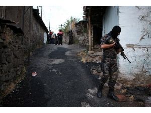 Kars'ta "Şafak" operasyonu: 23 gözaltı