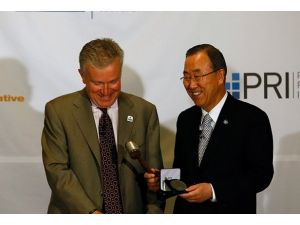 Ban New York Borsası'nın kapanış gongunu çaldı