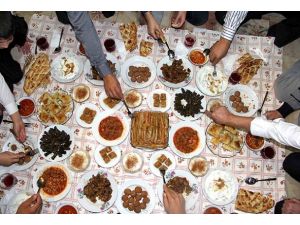 Ramazanda ağır beslenme safra taşını tetikliyor