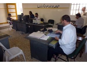 Suriye'de muhalifler yerel yönetimler kuruyor