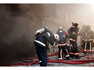 Bağcılar'da fabrika yangını