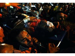 Mısır'da göstericilere müdahale: 10 ölü 400 yaralı