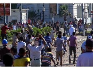 İskenderiye'de baltacılar saldırdı: 7 ölü