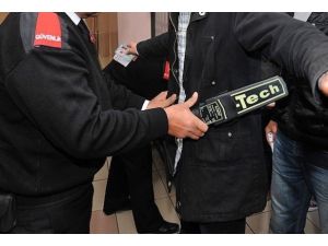 En çok güvenlik görevlisi aranıyor